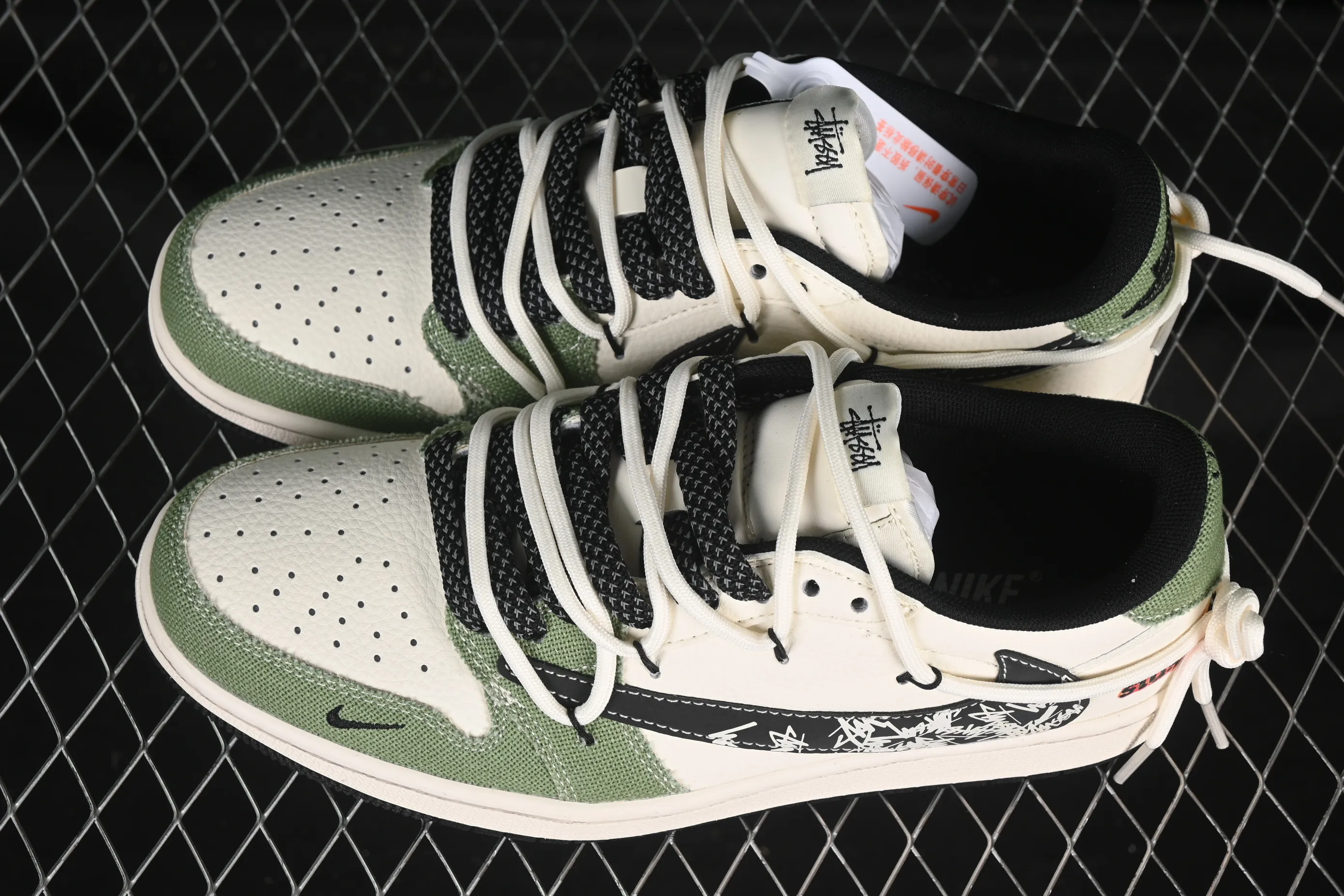 All categories Air Jordan Jordan series basketball shoes Air Jordan 1 Low high-end customized low-top sneakers Travis Scott x Fragment Design x Air Jordan 1 Low OG SP AJ1 Stussi co-branded beige canvas drawstring low-top cultural casual sneakers DM6868-102